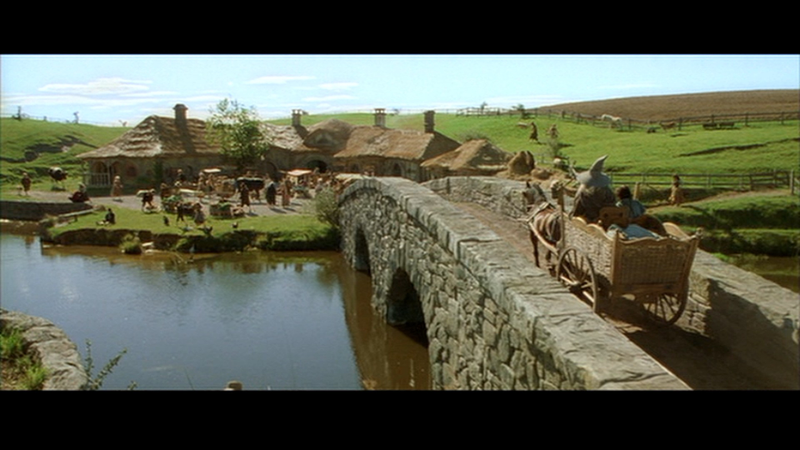 Illustration for article titled Lord of the Rings HD vs. DVD Screen Captures: Get Ready to Buy a Blu-ray Player